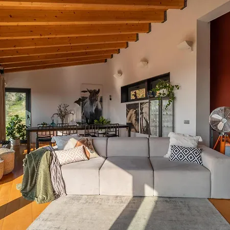 4 Bedroom 25 Minutes To Barcelona Fantastic Sea Views Pool * Alella
